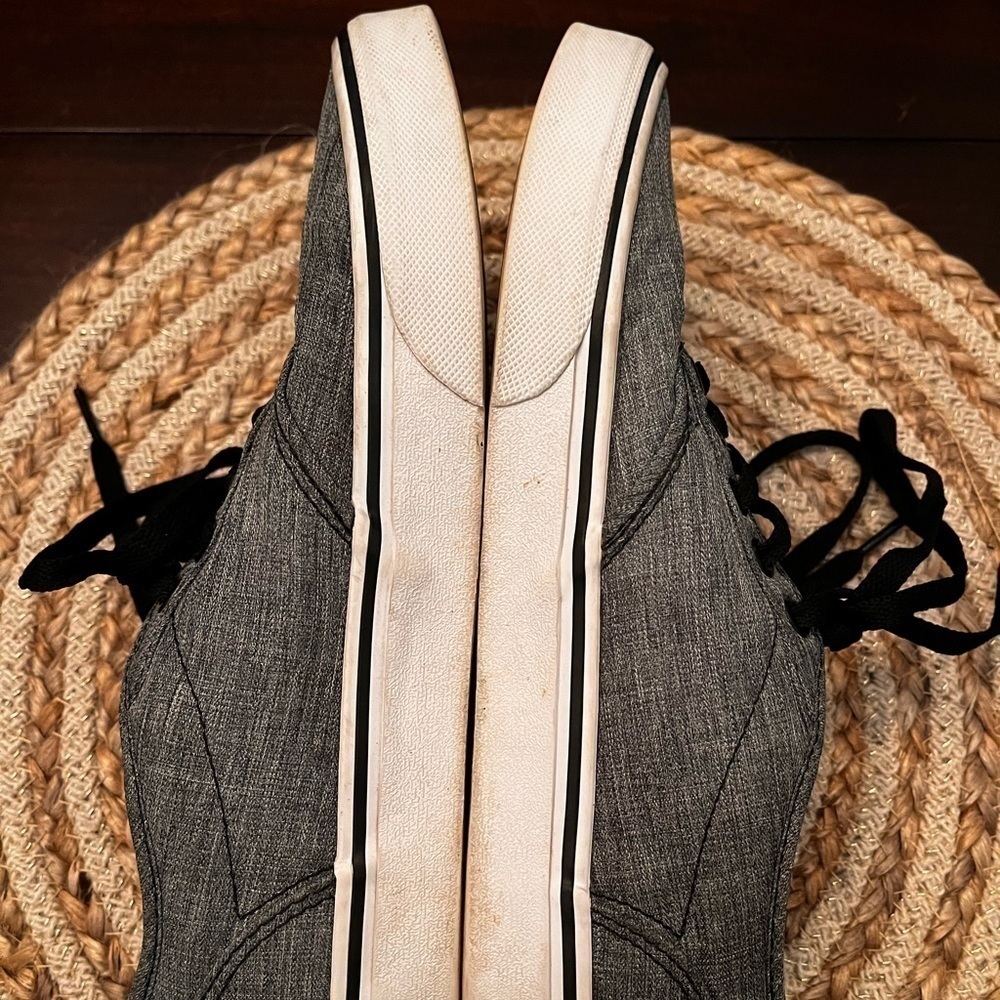Vans Gray Sneakers with Black Laces - Picture 10 of 10